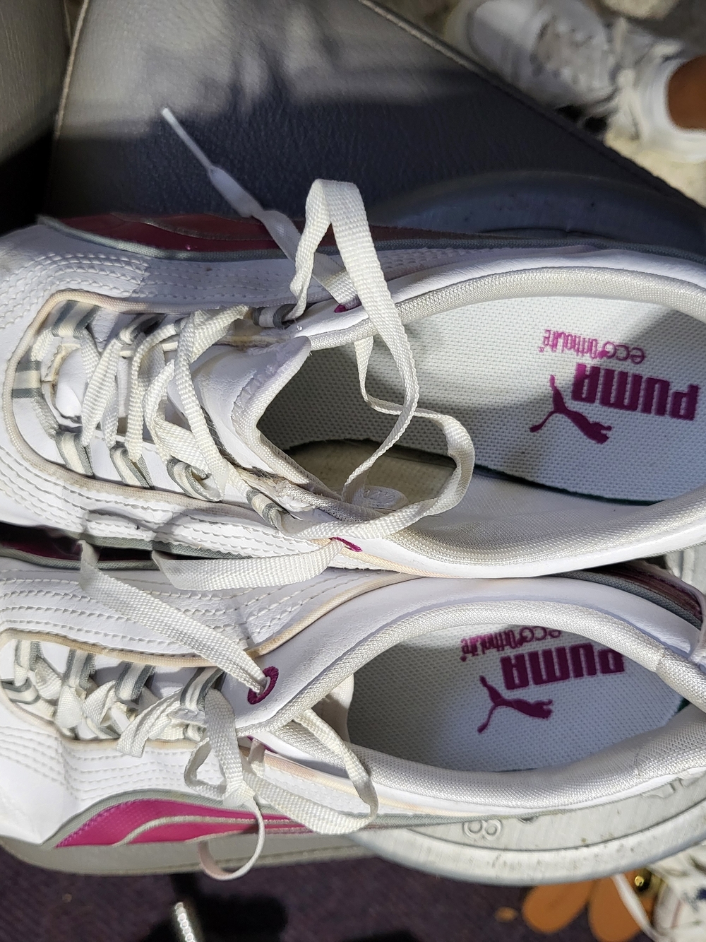 Puma Women’s US Size 7 White Athletic Sneakers with Pink Accent - Picture 2 of 7